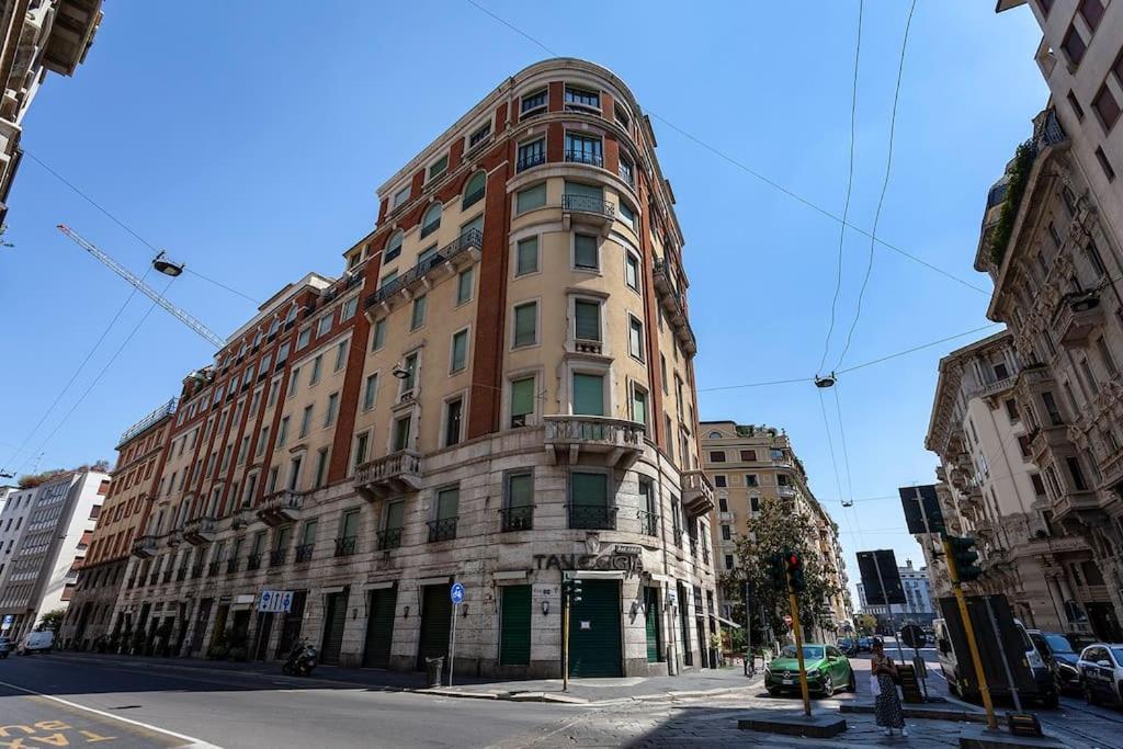 Duomo-San Babila-Tribunale Wifi-Netflix Milán Exterior foto